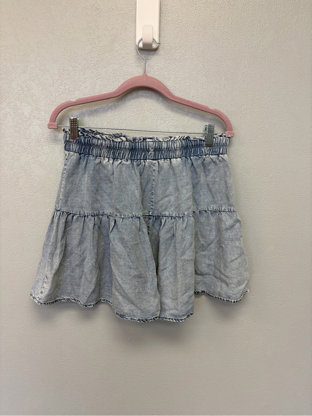 Doe & Rae Light Blue Ruffle Denim Skort - Picture 2 of 3